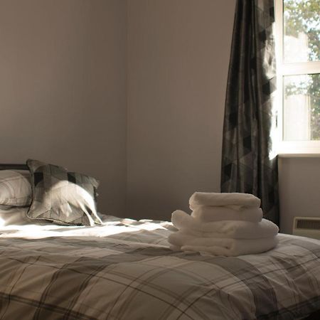 The Bell Apartment. Modern, Stylistic & Luxurious Falkirk Exterior foto