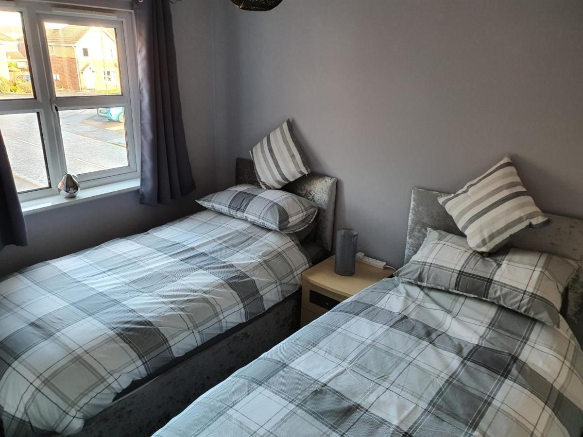 The Bell Apartment. Modern, Stylistic & Luxurious Falkirk Exterior foto